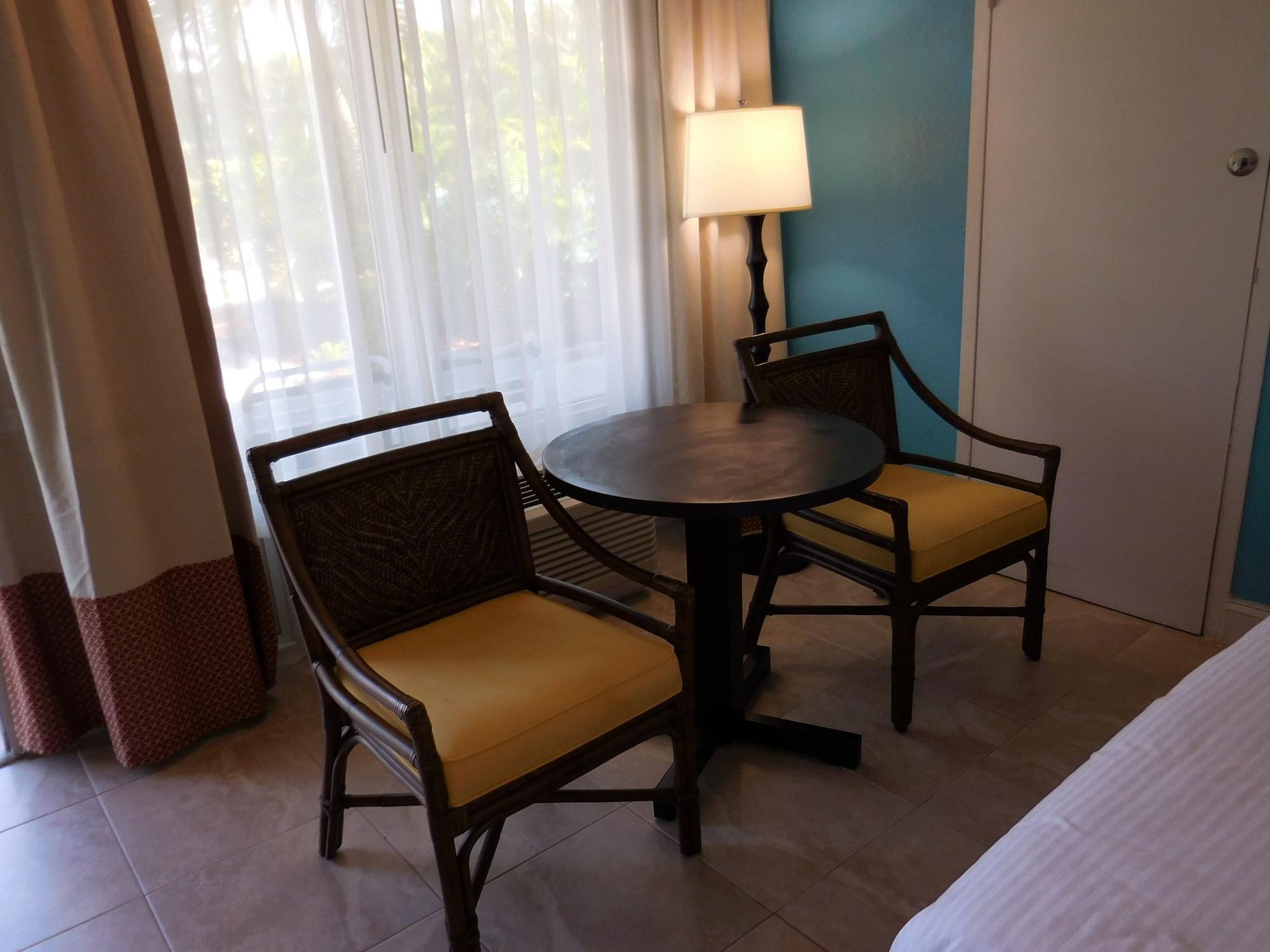 Wyndham Garden Fort Myers Beach Hotel Екстериор снимка