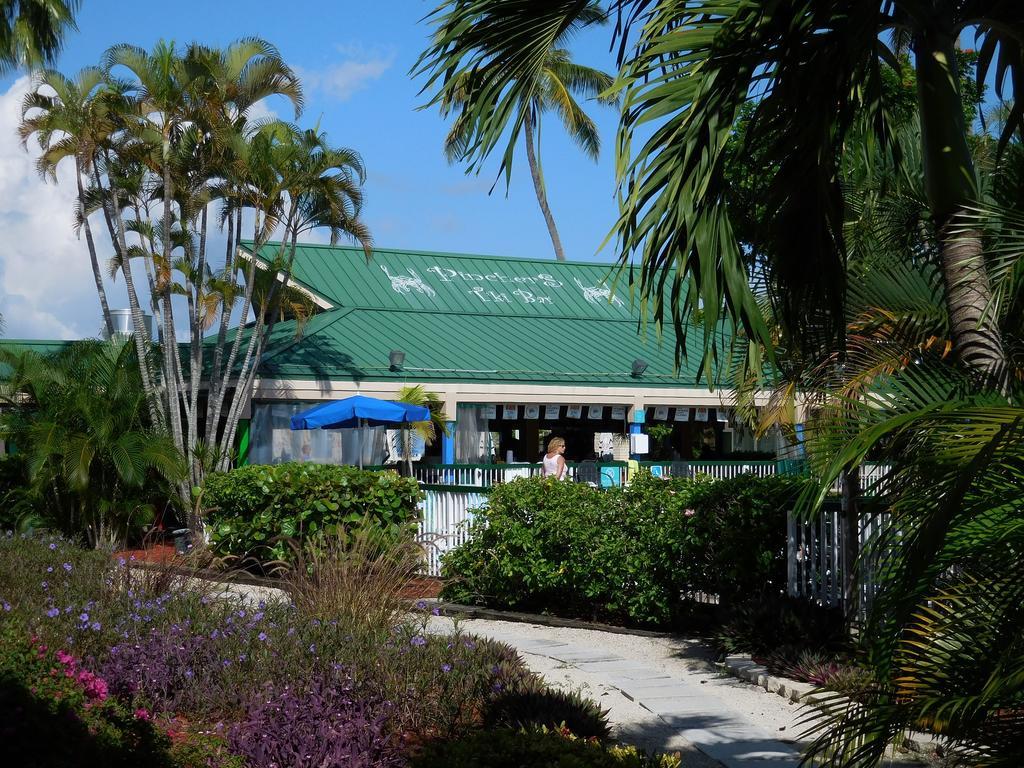 Wyndham Garden Fort Myers Beach Hotel Екстериор снимка